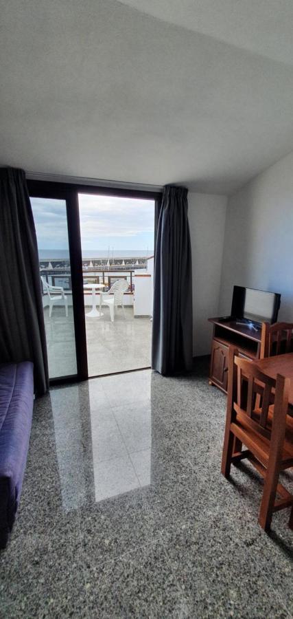 Apartment La Marina Iii Atico B